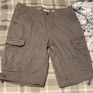 Men’s cargo shorts